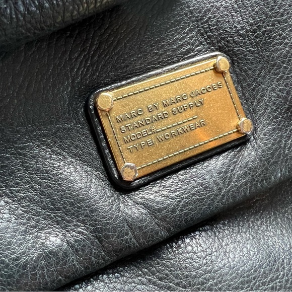 Marc by Marc Jacobs Classic Q Lil Ukita Tote & matching Wallet/Wristlet - Picture 6 of 14